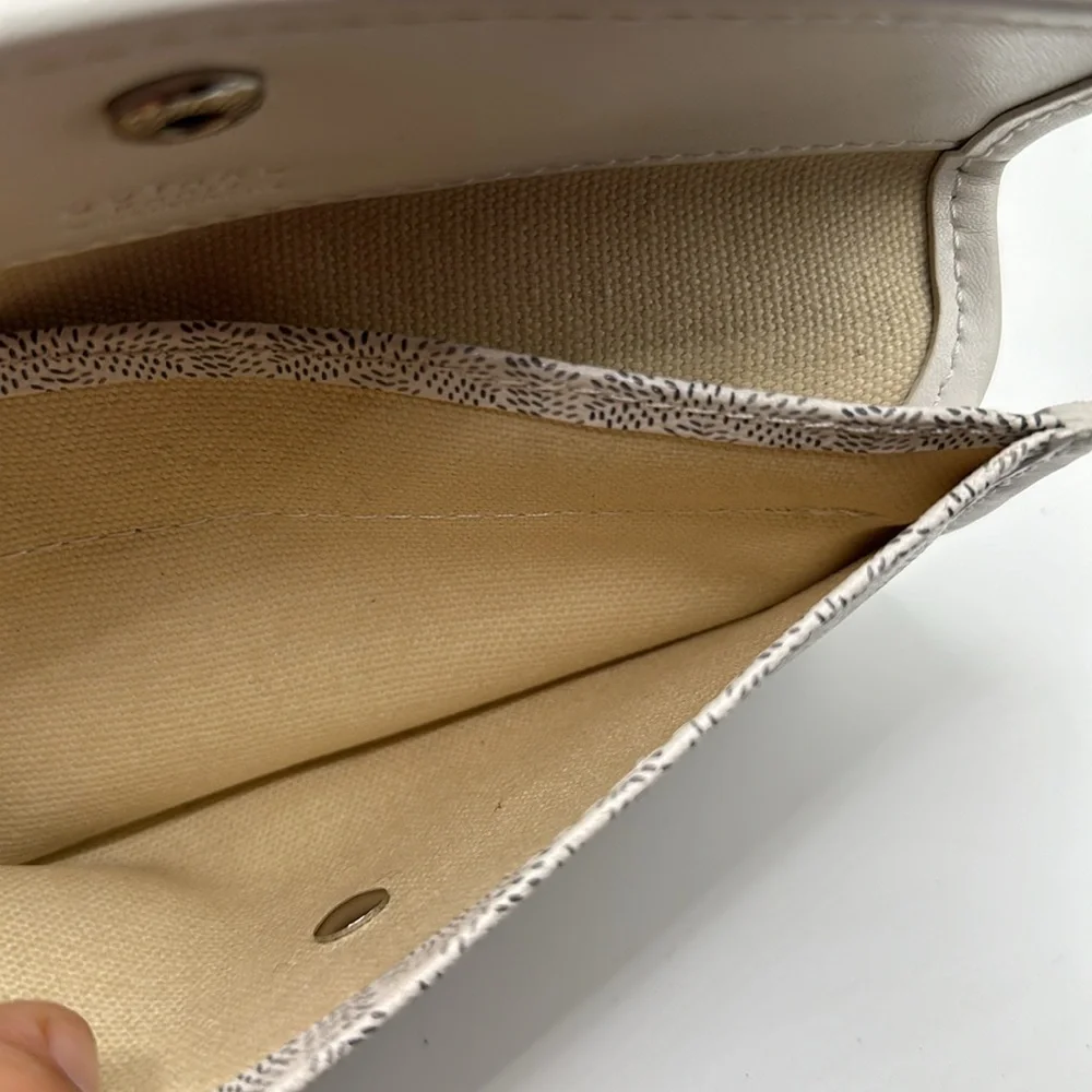 Goyard white gray wallet with defect - Picture 6 of 10